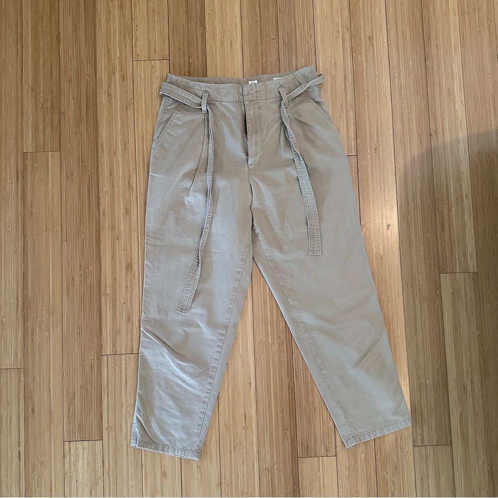 Gap Paperbag Khakis - so cute!